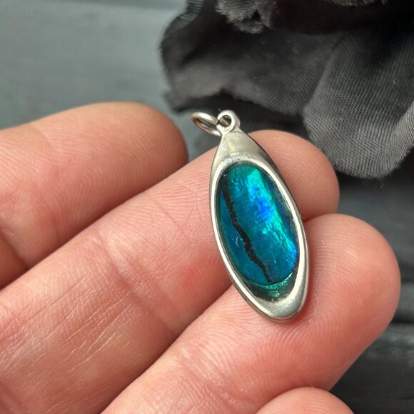 Abalone Shell Pendant - Picture 3 of 9